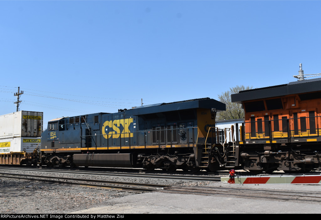 CSX 854